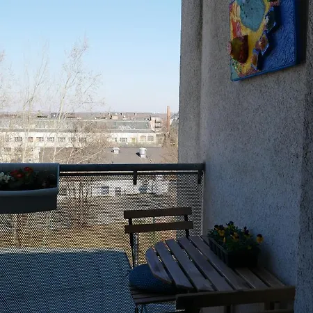 아파트 In Der Kunstgalerie *